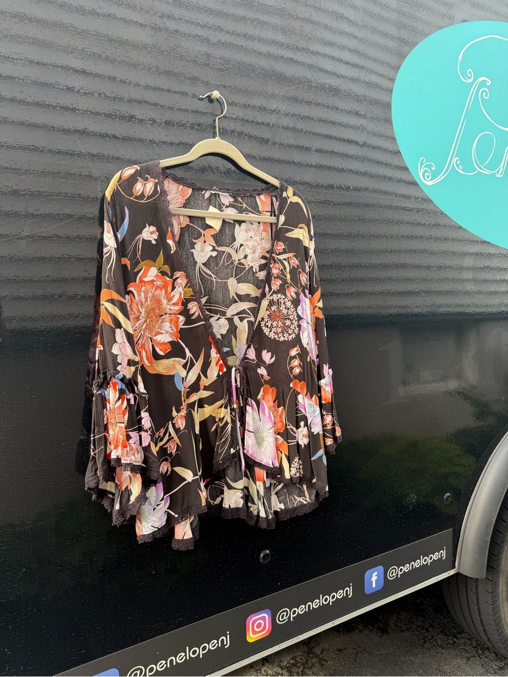 Black Floral Toe Front Kimono Sz XL